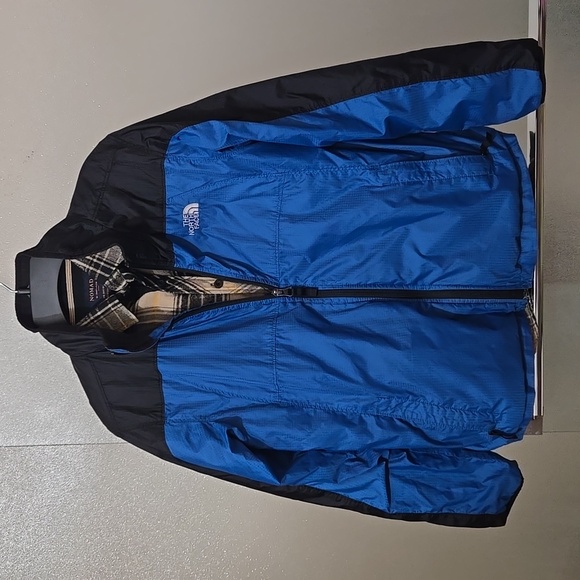 The North Face Boys Black and Blue Windbreaker Jacket - Picture 1 of 12